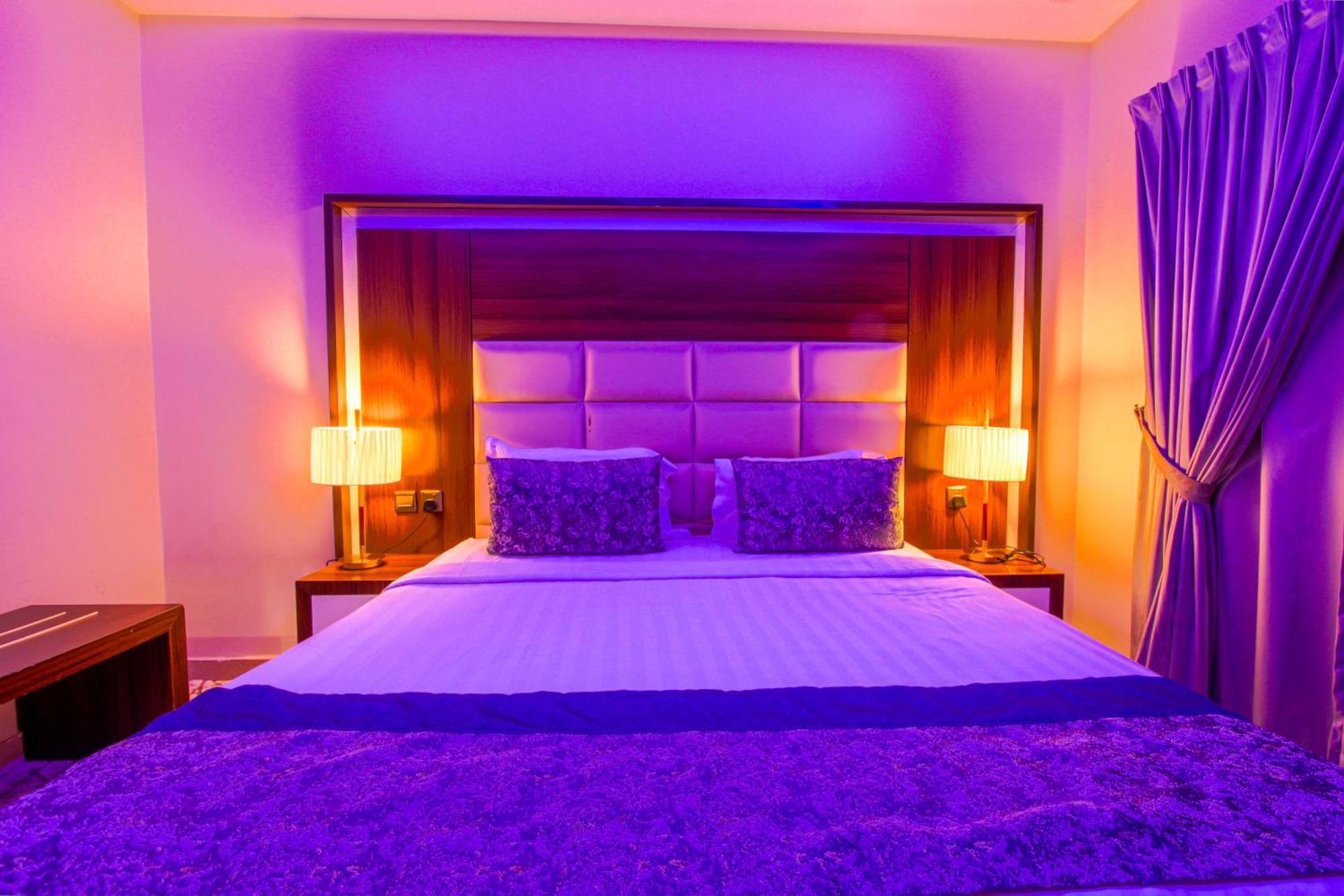 Swat Hotel Apartments Dammam Exteriör bild