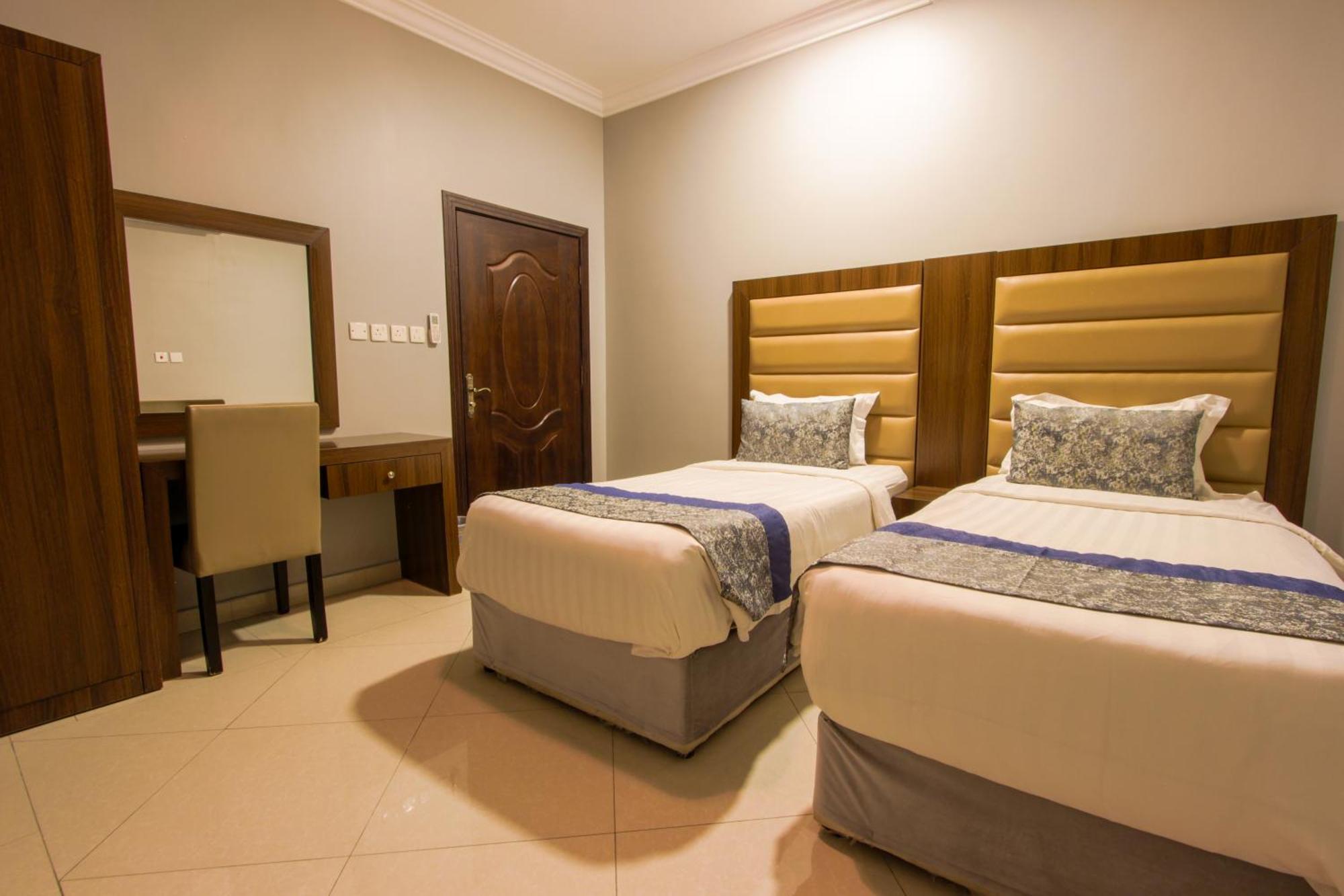 Swat Hotel Apartments Dammam Exteriör bild