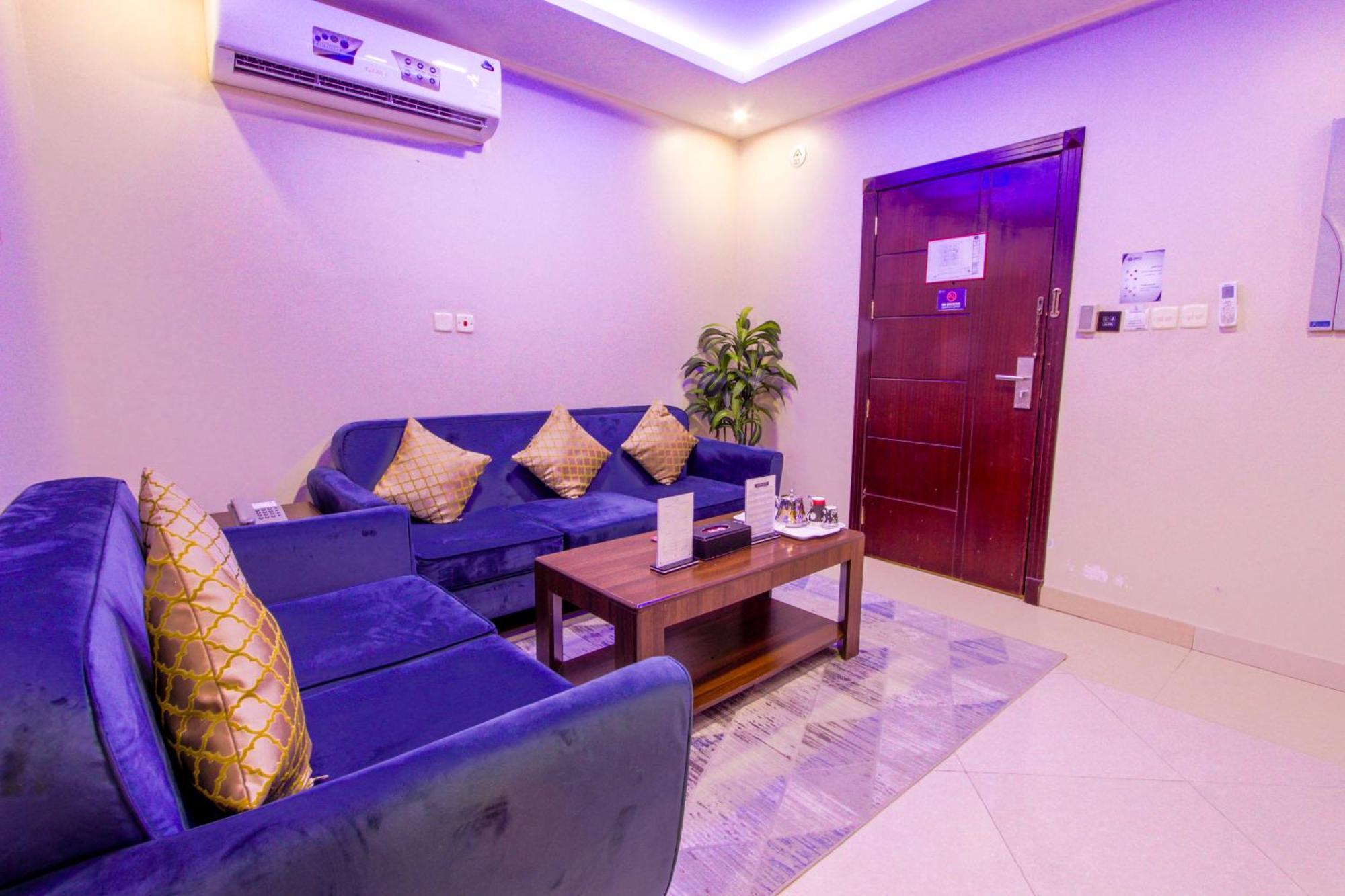 Swat Hotel Apartments Dammam Exteriör bild