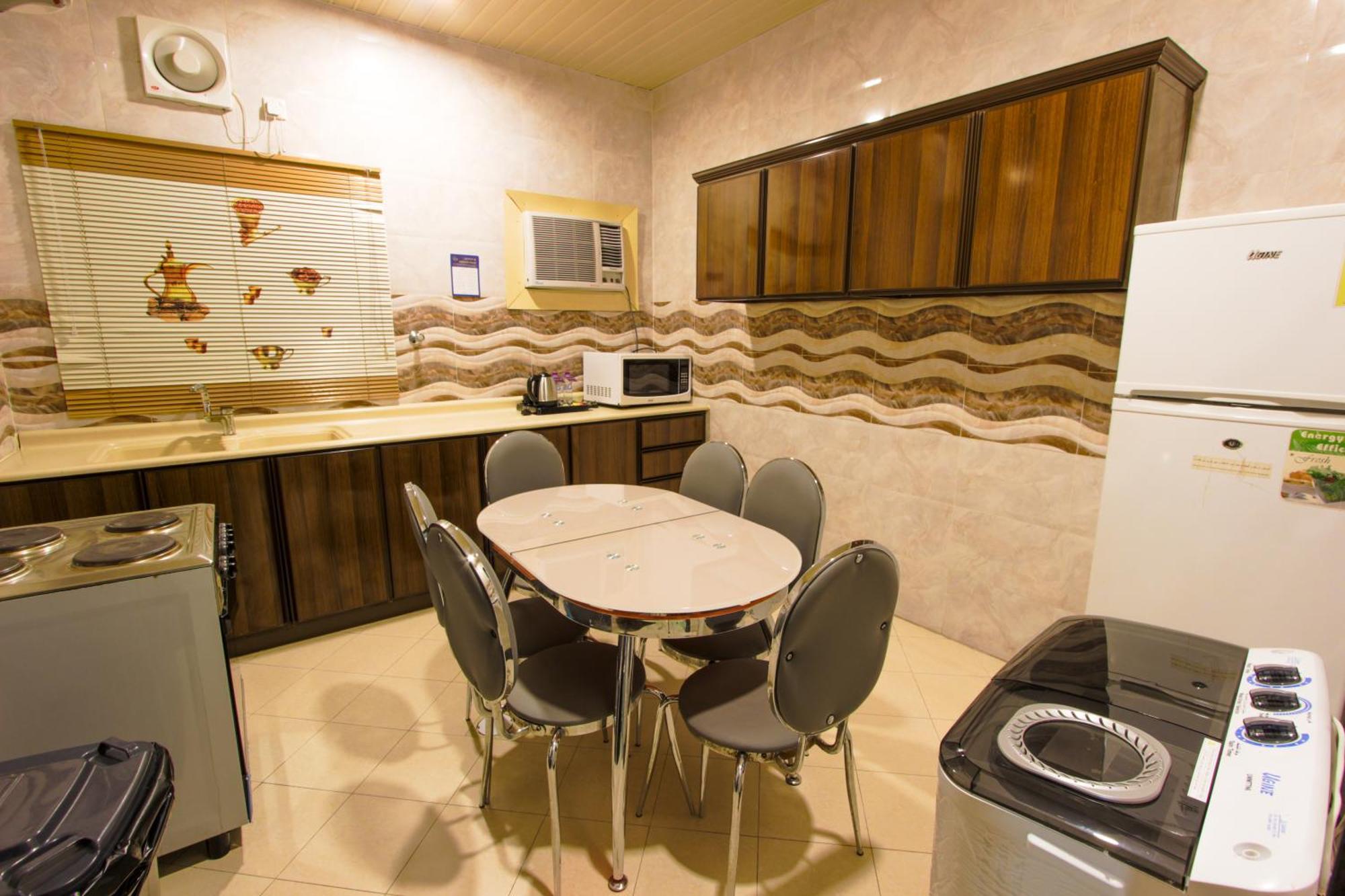 Swat Hotel Apartments Dammam Exteriör bild